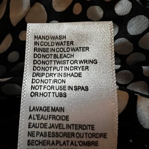 Like new COCO REEF Black White Gray Print Gold Hardware Swim Tankini Top… - Picture 7 of 7